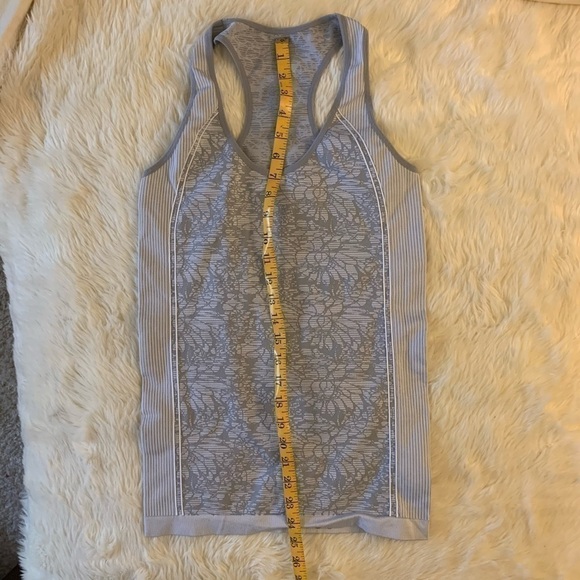 Fabletics Oula Seamless Compression Tank - Picture 5 of 7
